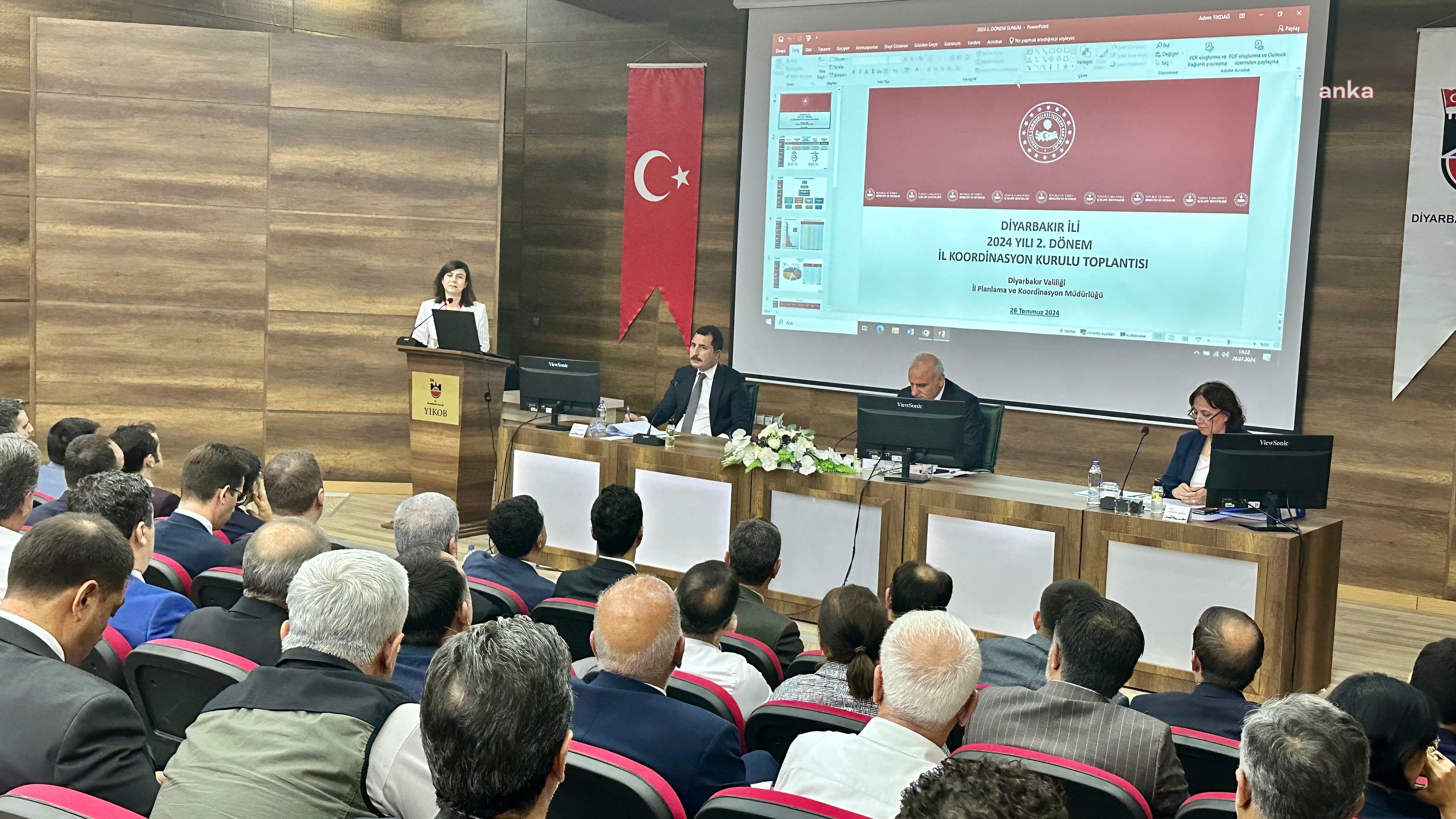 Diyarbakır’da bir ilk: Valilik toplantısına DEM Partili Eş Başkanı da katıldı