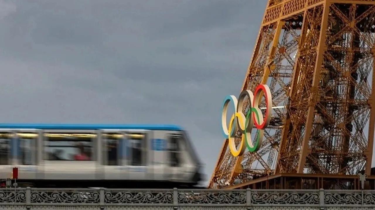 Paris Olimpiyatları'nın açılışı öncesi tren yoluna düzenlenen sabotajın etkisi devam ediyor