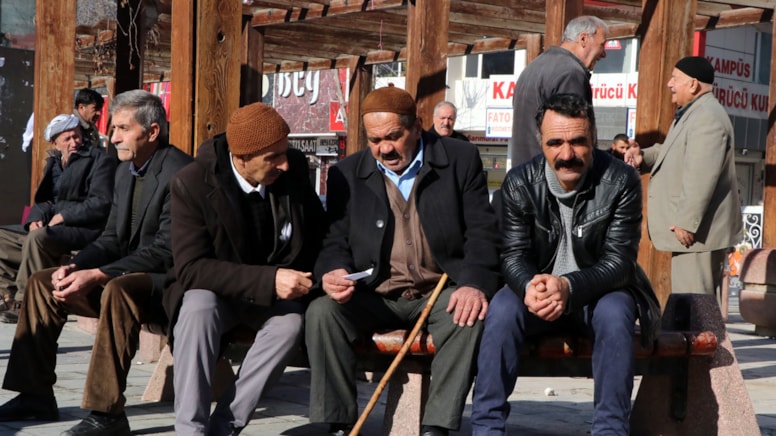Araştırma ortaya koydu: Türkiye'de emekliler, gelir açısından dünya sonuncusu oldu