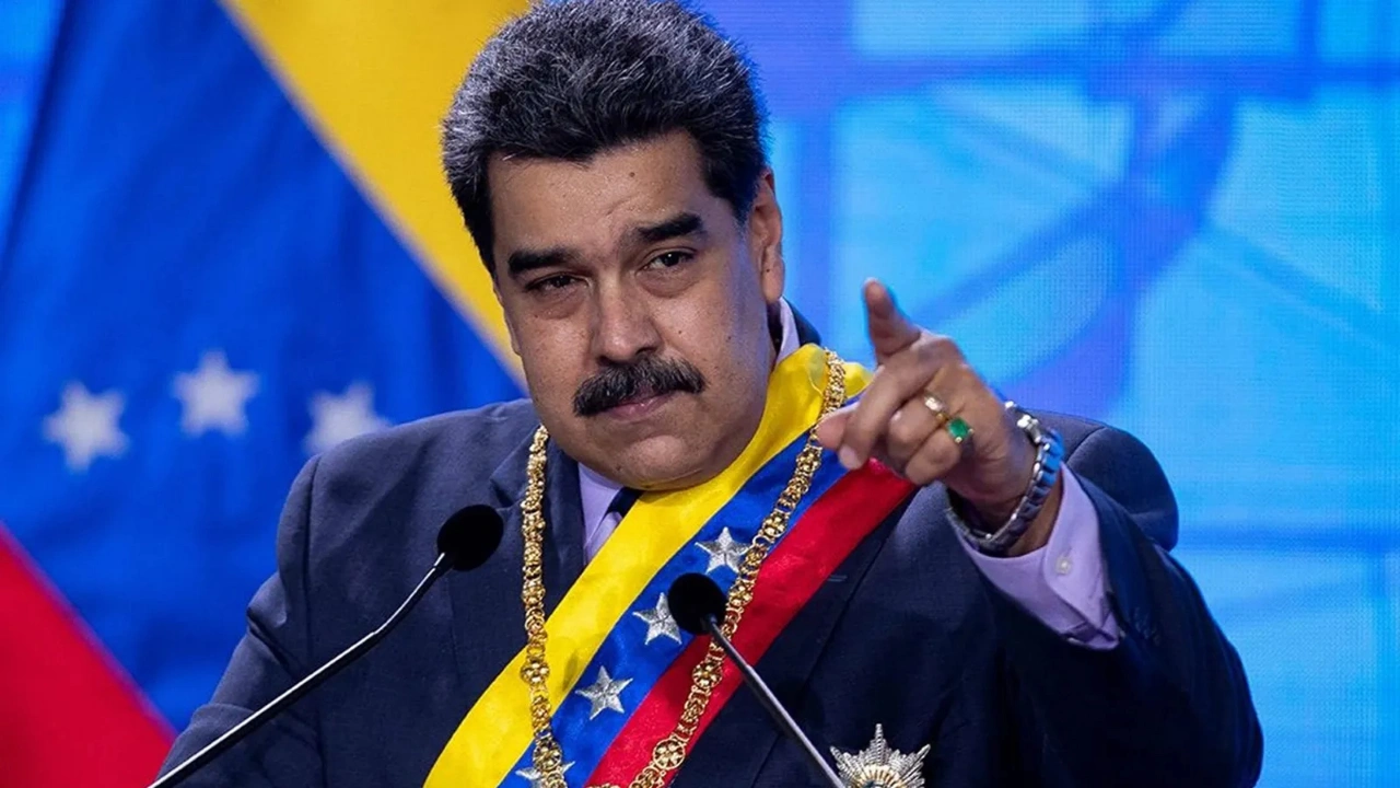 Venezuela yarın sandık başına gidiyor: Eski devlet başkanları ülkeye alınmadı, Maduro anketlerde önde