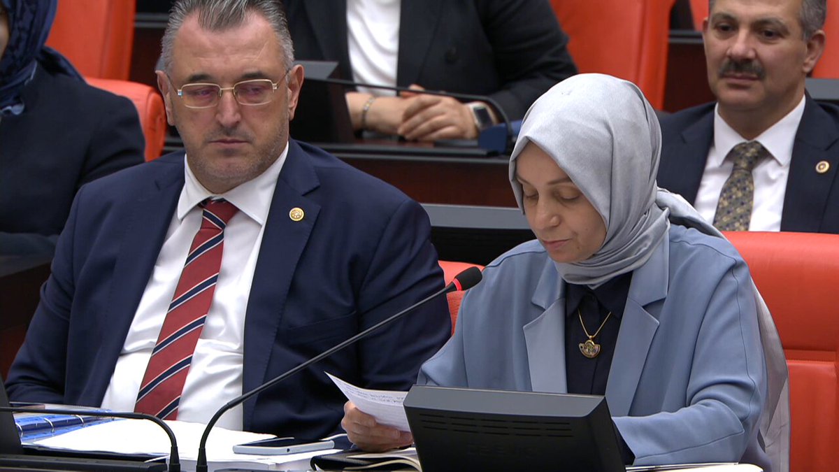 AKP'li Leyla Şahin Usta: İBB borçlarının ödenmesiyle ilgili girişimini başlatmıştır