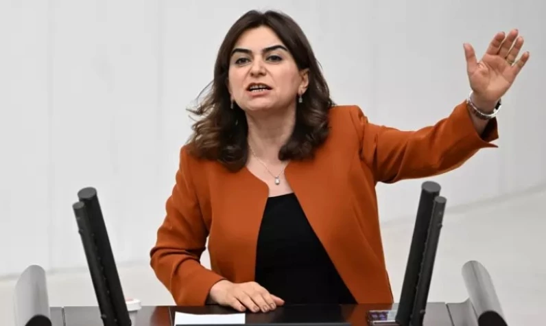 DEM Partili Koçyiğit’ten “halay” tepkisi: Vallahi davul zurnayı getirir, Meclis bahçesinde halay çekeriz