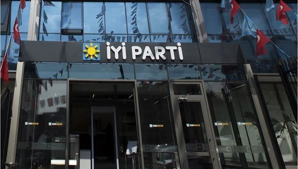 İYİ Parti’den yeni bir istifa dalgası mı geliyor? AKP’ye geçecek isimlerin olduğu iddia edildi