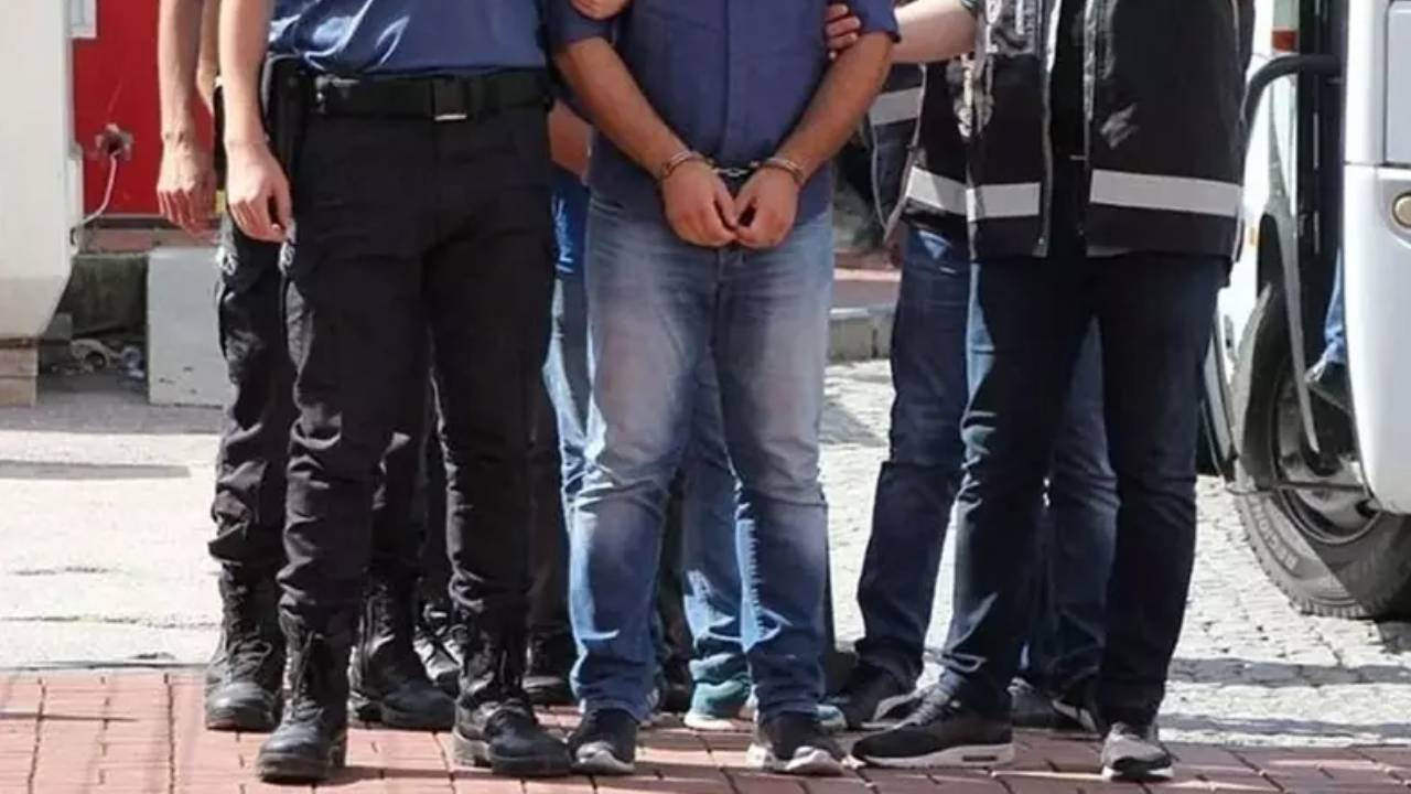 Mersin'de 'müstehcen yayın' iddiası: 12 şüpheliden 5’i tutuklandı