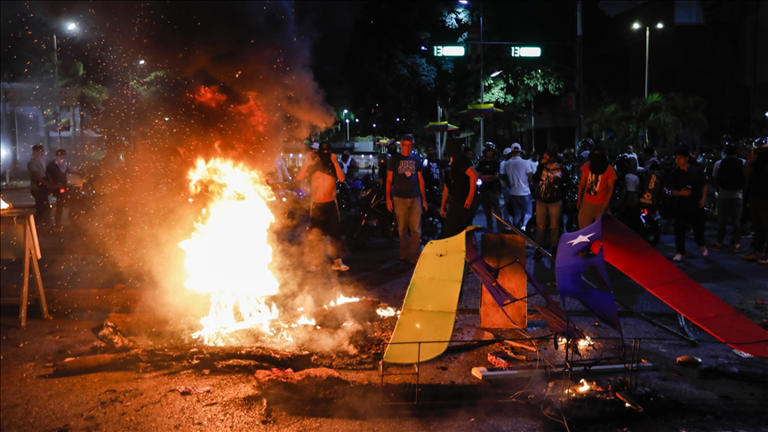 Venezuela'da seçim protestolarında ölenlerin sayısı 11'e yükseldi