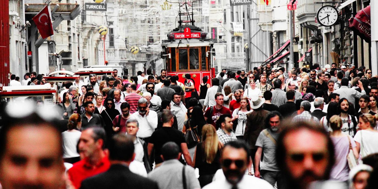 Türkiye'de toplumsal kırılganlık hızla artıyor; en büyük stres kaynakları mülteciler ve adaletsizlik