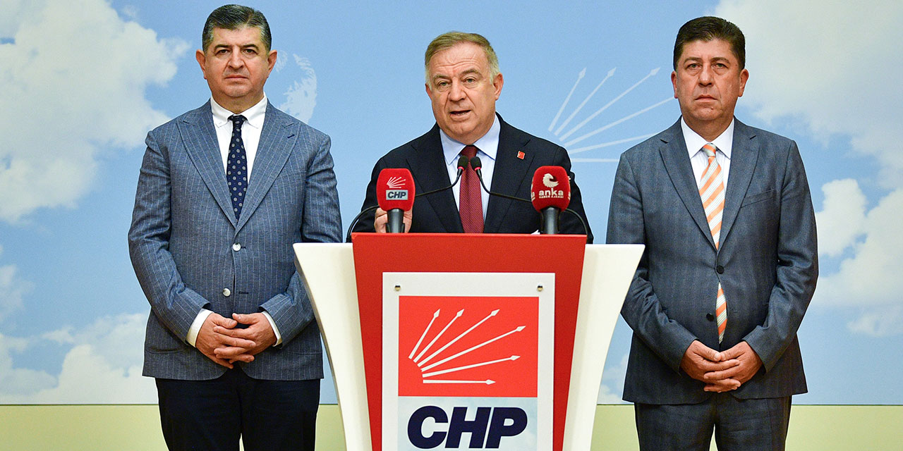 Gökan Zeybek, Cumhur İttifakı'ndan devralınan belediyelerin borçlarını açıkladı: 5,3 milyar dolar borçla devraldık