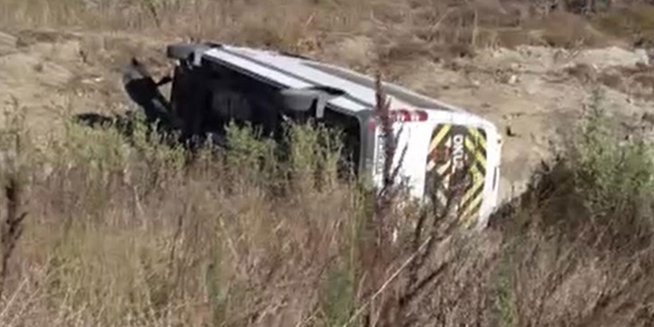 İstanbul Havalimanı yolunda kaza!  İşçileri taşıyan servis şarampole uçtu: Çok sayıda yaralı var