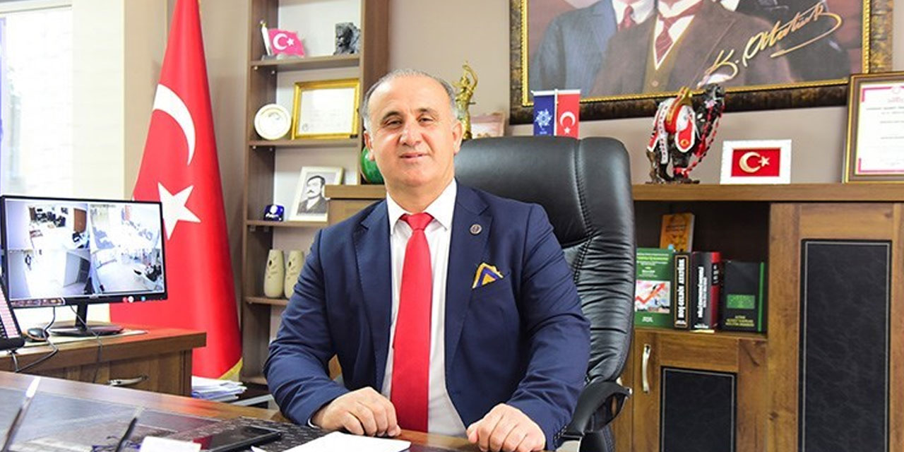 AKP'li belediye başkanı bıçaklı saldırıya uğradı!