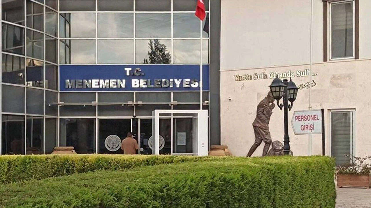 AKP’li ilçe belediyesi İzmir tarihinin en büyük arazi satışına çıktı: İzmir Büyükşehir Belediyesi dava açtı