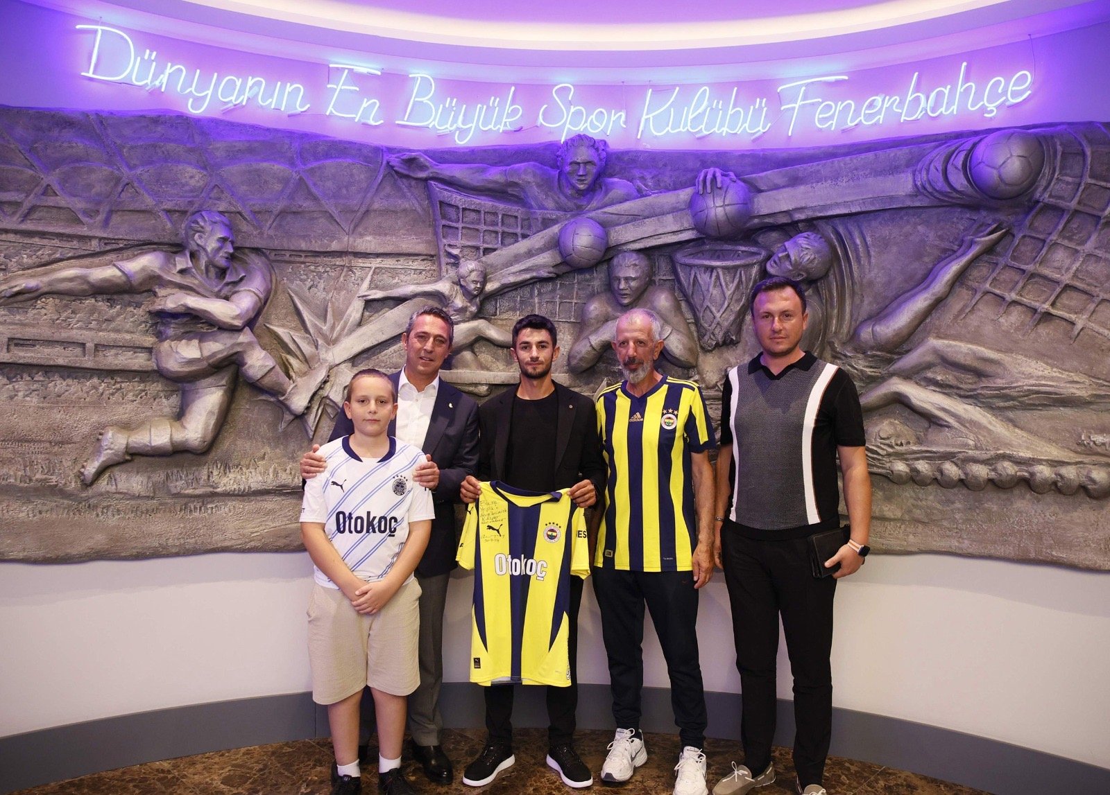 Traktörle tarlasına Fenerbahçe yazan çiftçi: Ali Koç aradığında işletiyorlar sandım