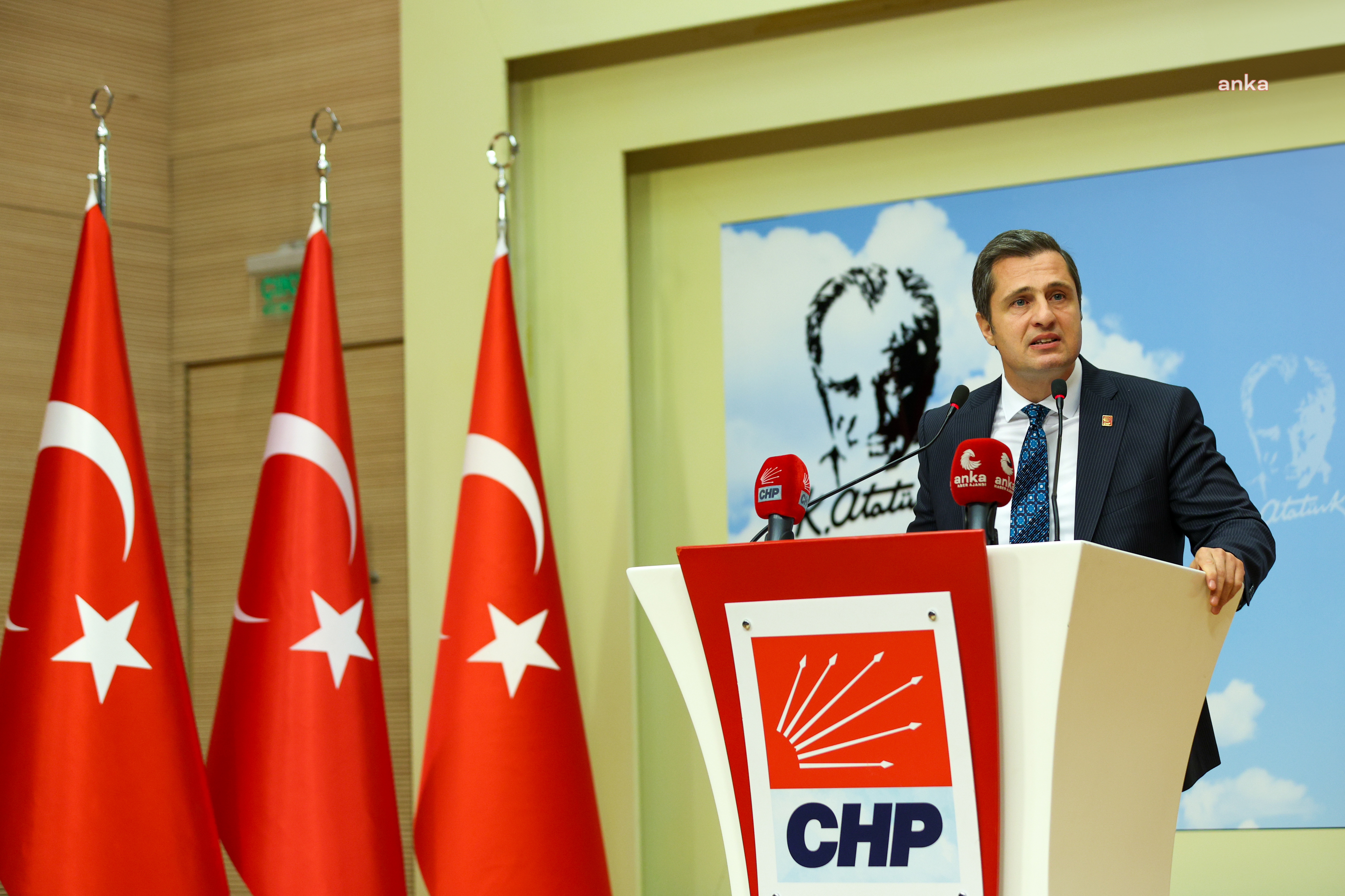 CHP Sözcüsü Yücel'den Instagram yasağına tepki: İşte AKP'nin ileri demokrasi anlayışı, işte AKP'nin Türkiye Yüzyılı masalı