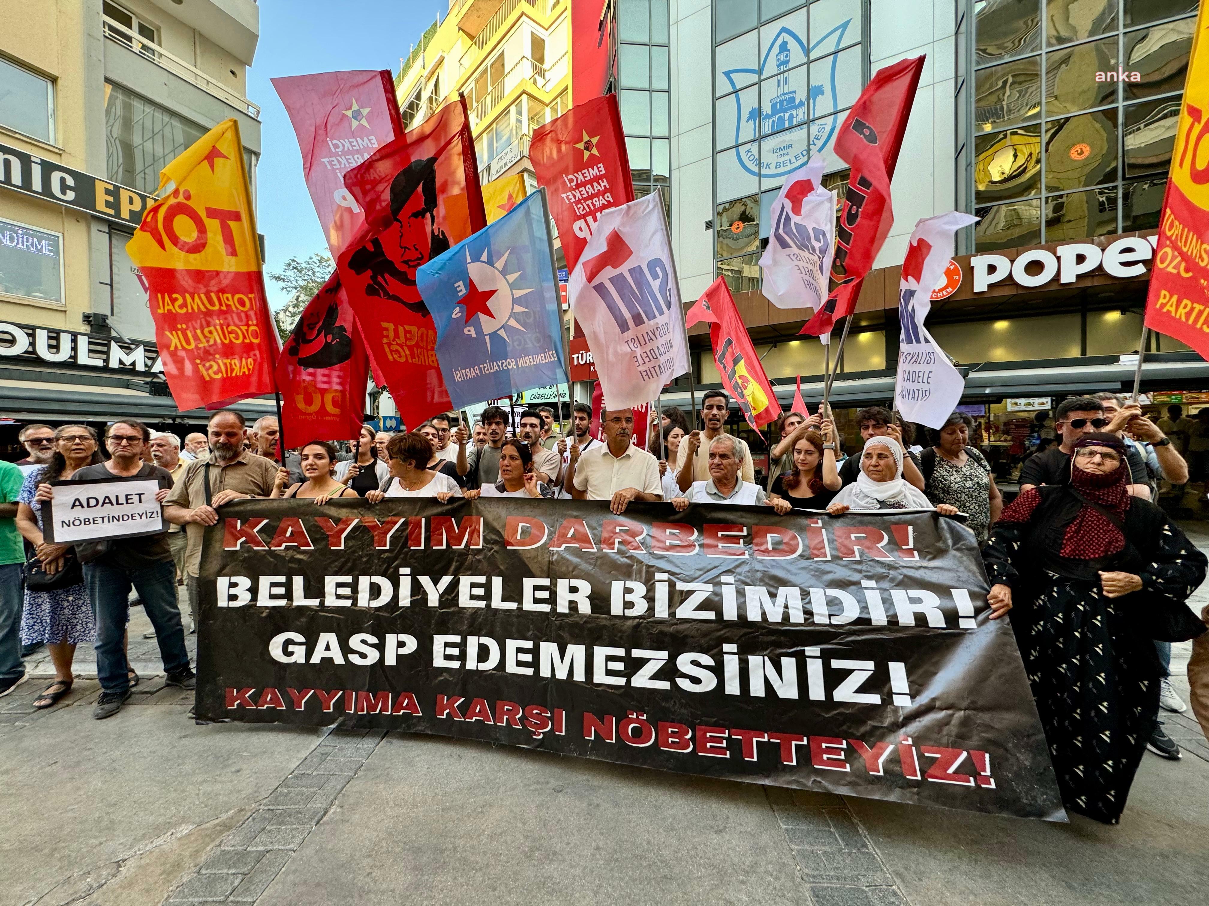 Hakkari Belediyesi'ne kayyum atanması, İzmir'de protesto edildi