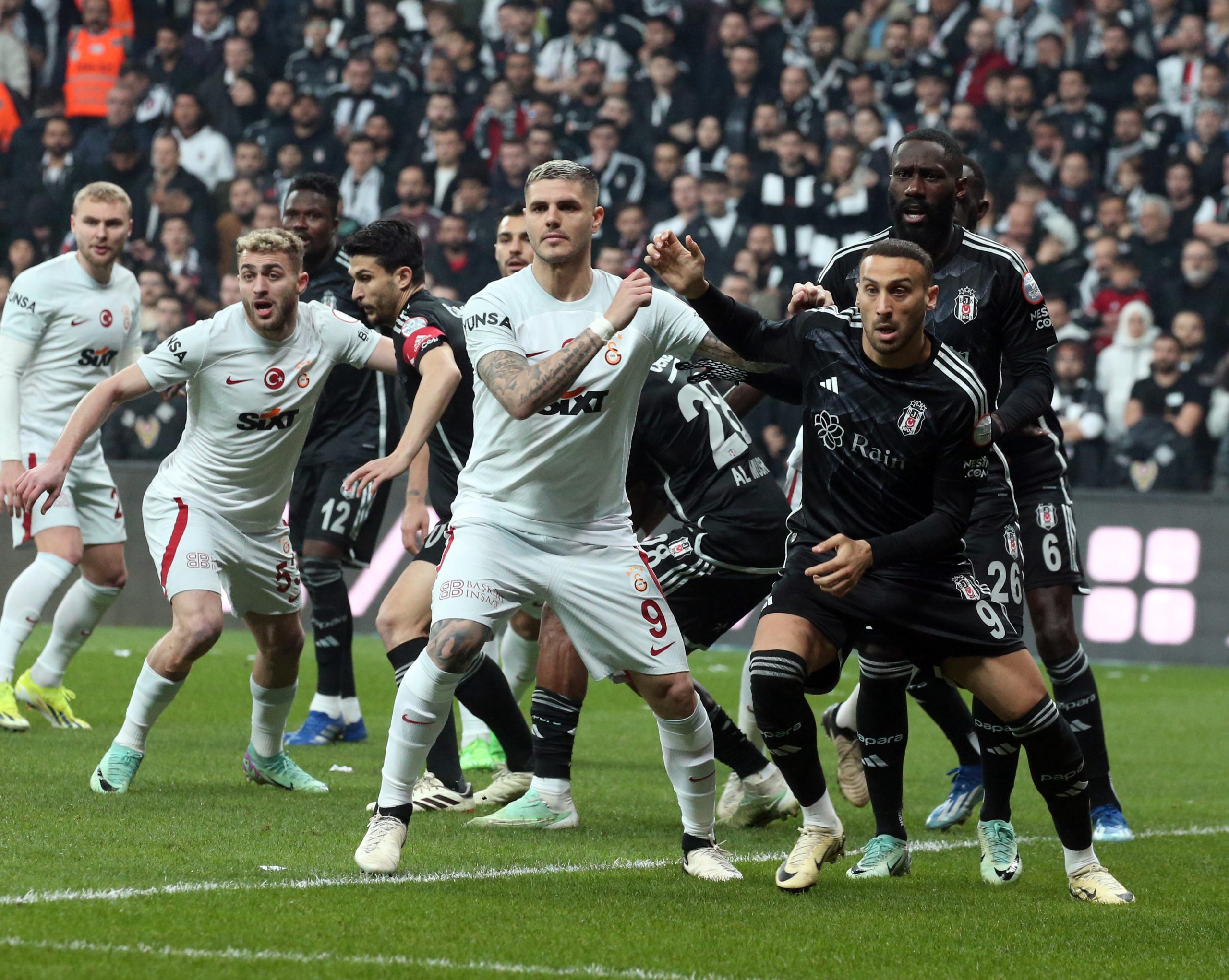 "Galatasaray’la Beşiktaş orta sahaları arasında 3 sınıf filan fark vardı"