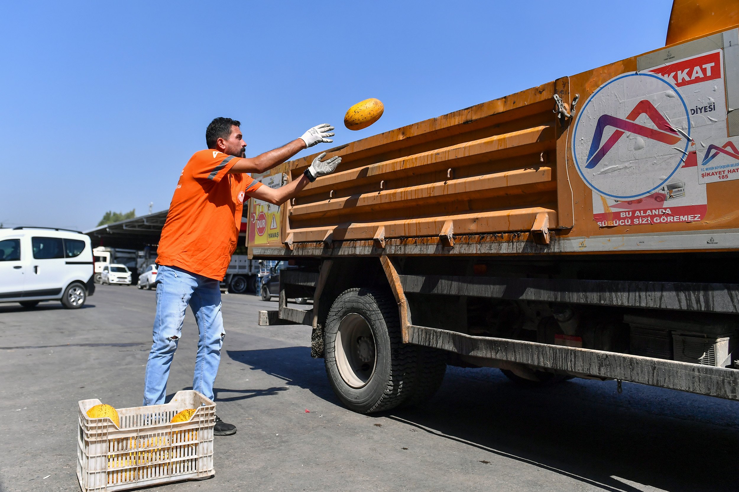 Mersin Büyükşehir’in atıkları kompost oluyor