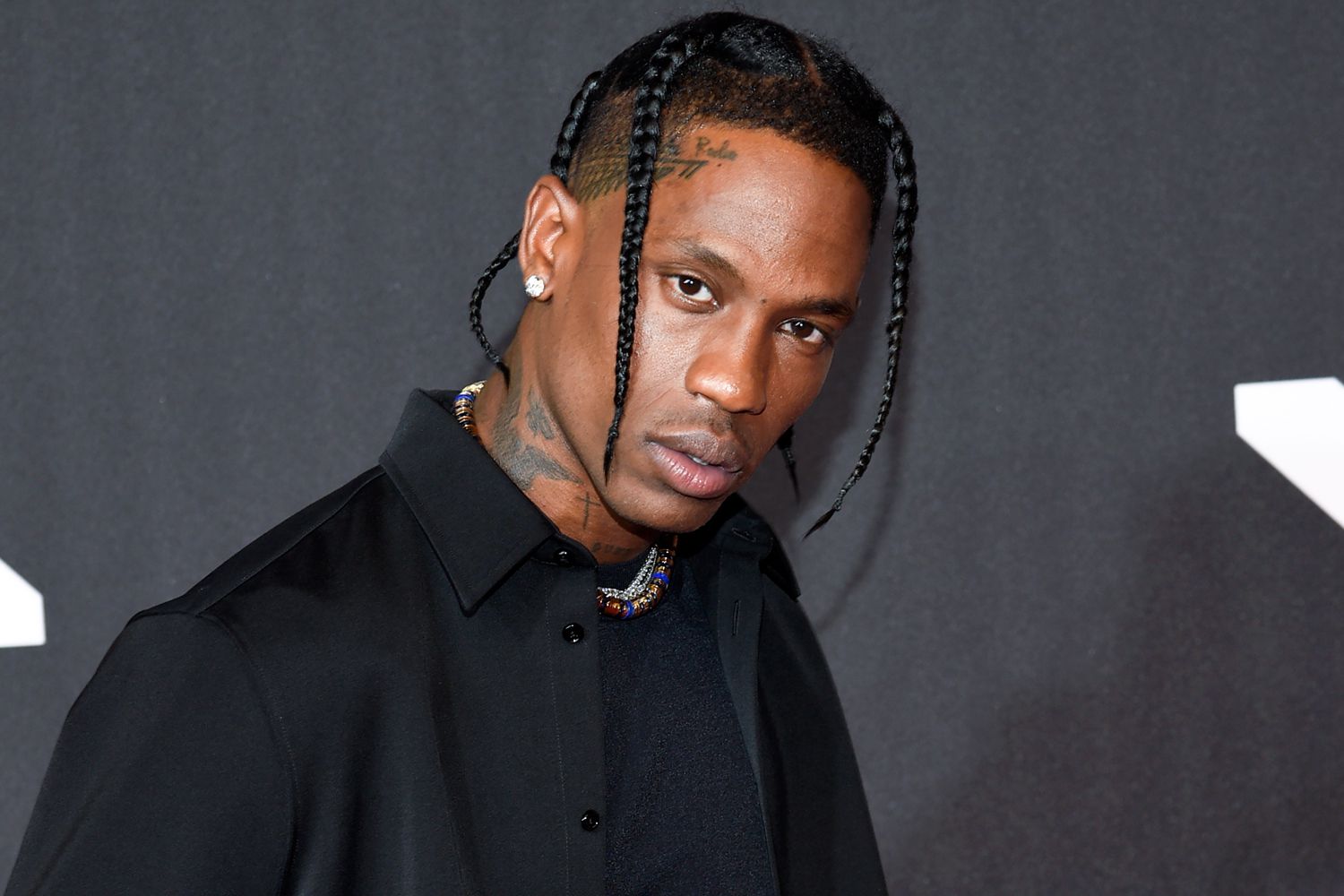 Travis Scott Paris'te gözaltına alındı