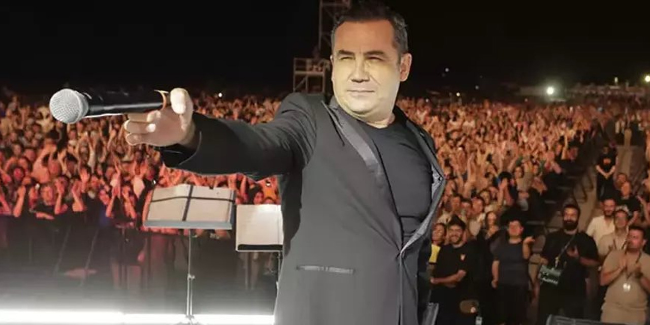 Ferhat Göçer'den Yusuf Dikeç'e jest: Konserinde ikonik pozu verdi