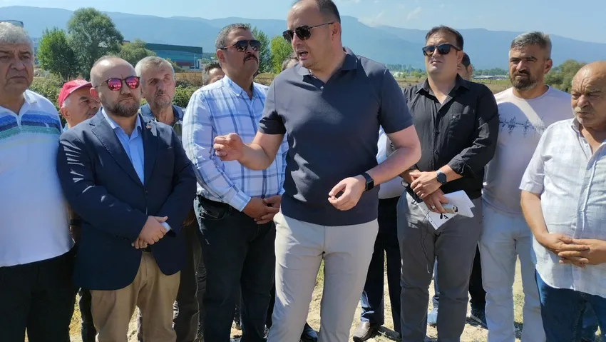 Bolu'da köylüler atık eylemi yaptı: MHP’li vekil ve AKP’li yönetici de destek verdi