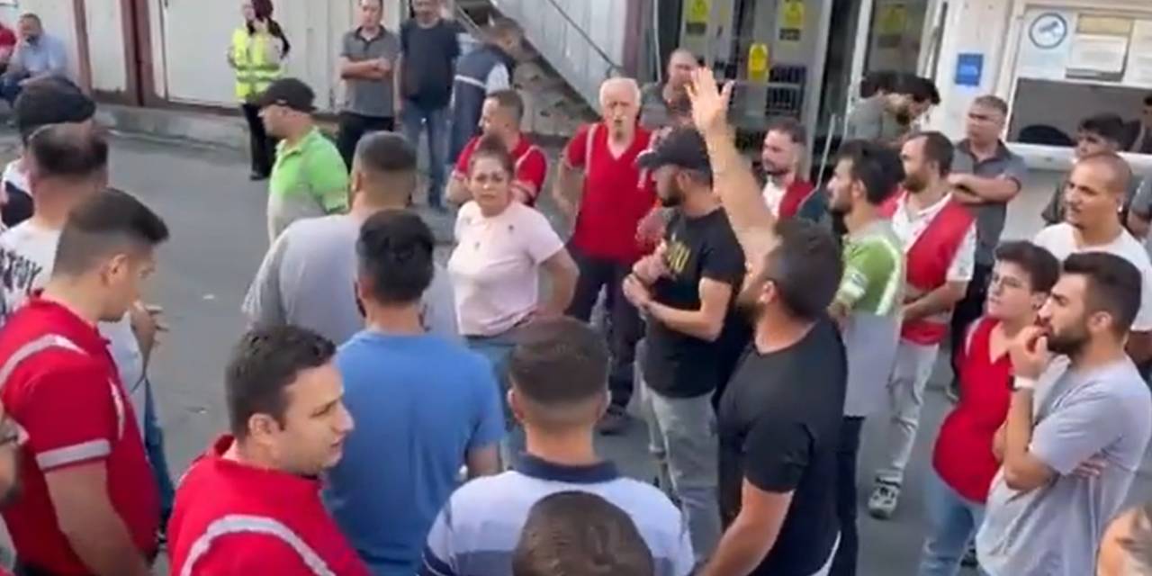 Depoda çalışan sendikalı işçiler işten atıldı tüm çalışanlar iş bıraktı