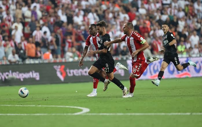 Samsunspor tepkili: Beşiktaş 2 attı, üstüne yattı