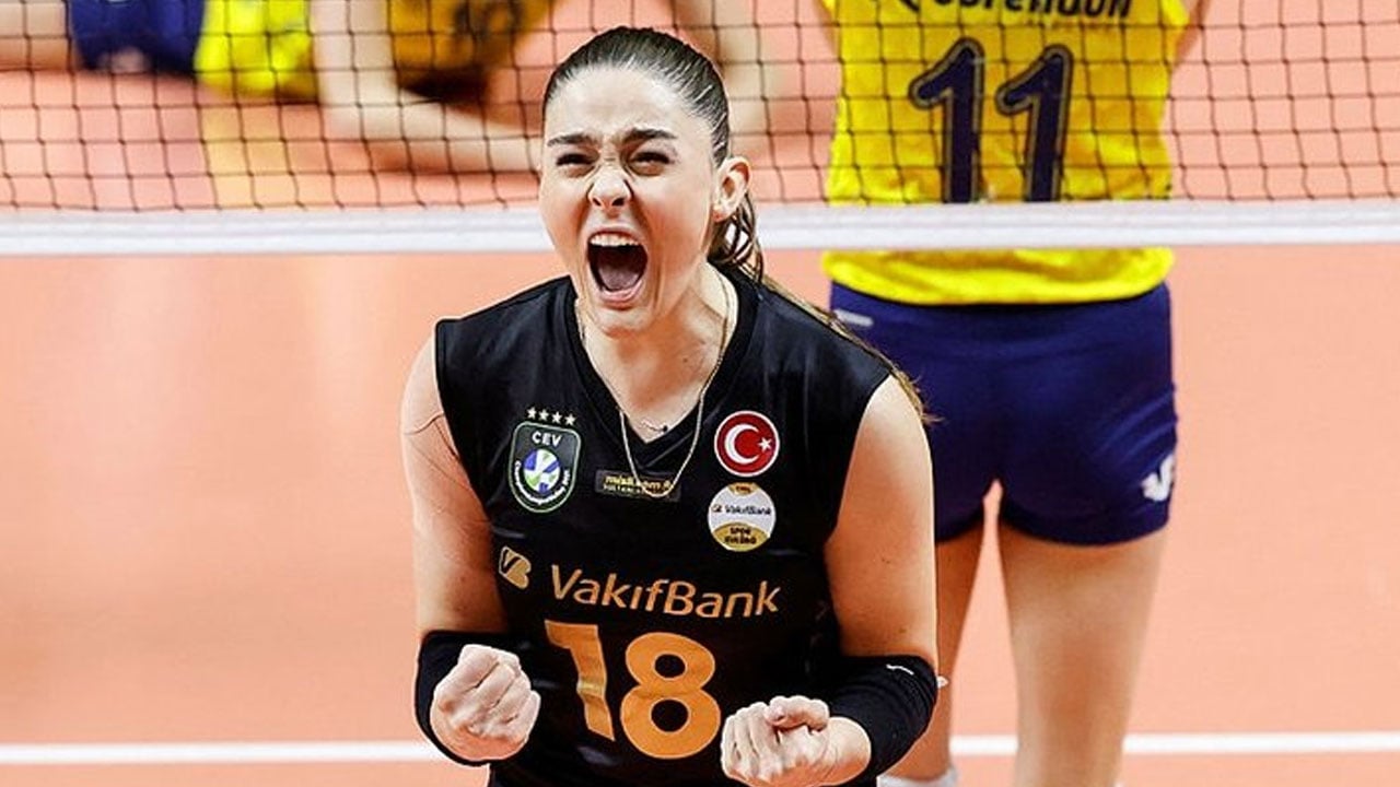 Vakıfbank'tan Zehra Güneş hamlesi: Adı Fenerbahçe ile anılıyordu