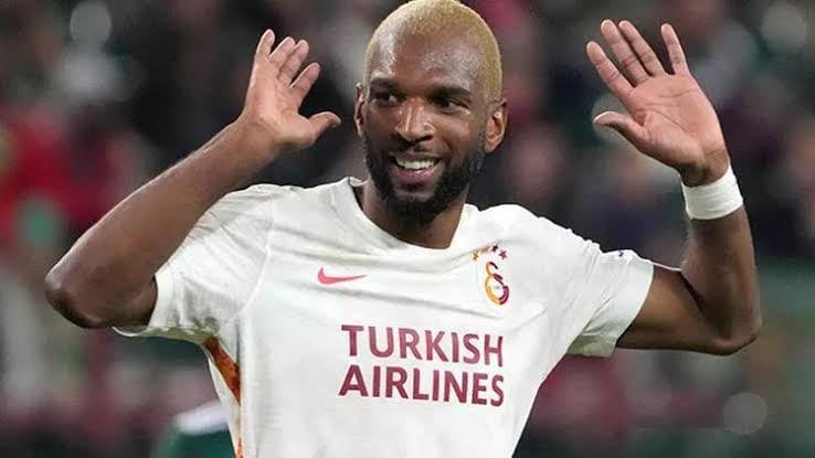 Futbolu bırakan Ryan Babel, İstanbul’a yerleşti, işte sebebi