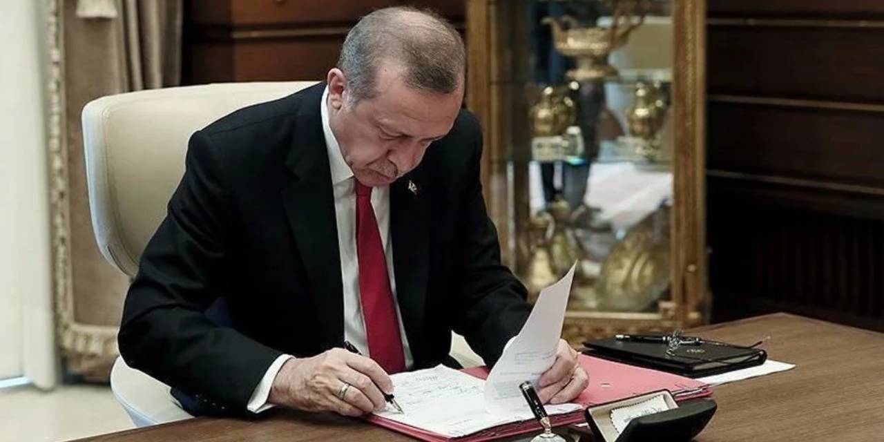 Cumhurbaşkanı Erdoğan 13 üniversiteye rektör atadı