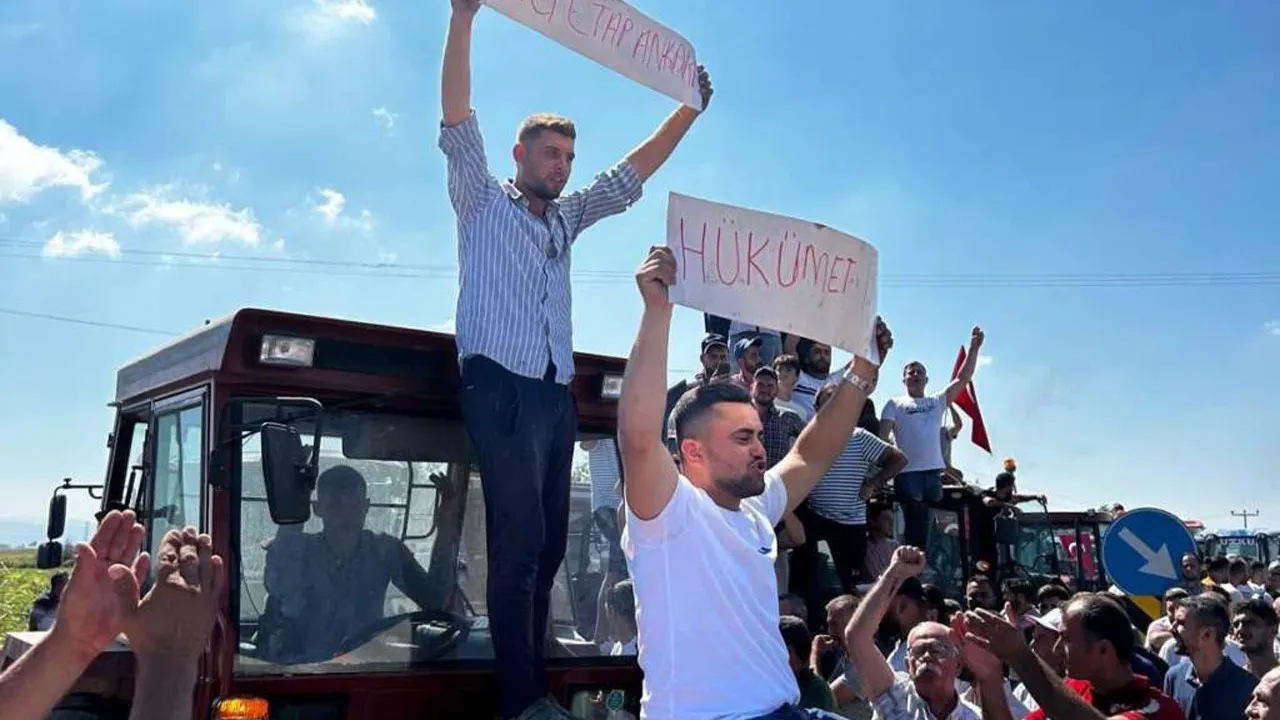 CHP'den Bakanı Yumaklı'ya 'çiftçi eylemi' yanıtı: Gerçeklerle bağını koparmış