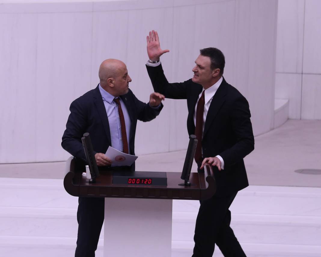 Beştepe’den Meclis’teki kavgaya destek: Hakaret edersen cevabını da alırsın