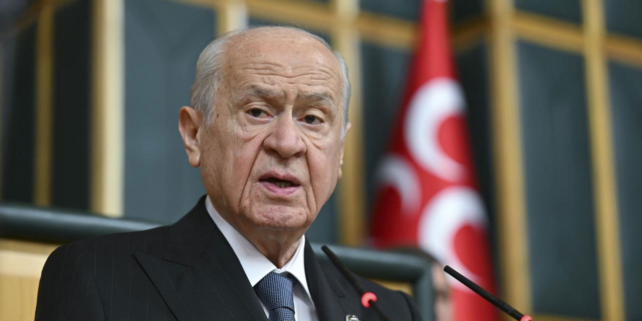 Bahçeli, Meclis'teki saldırılarda AKP'yi destekledi: Takdire şayan bir duruşla haksızlığa müsaade etmemiştir!