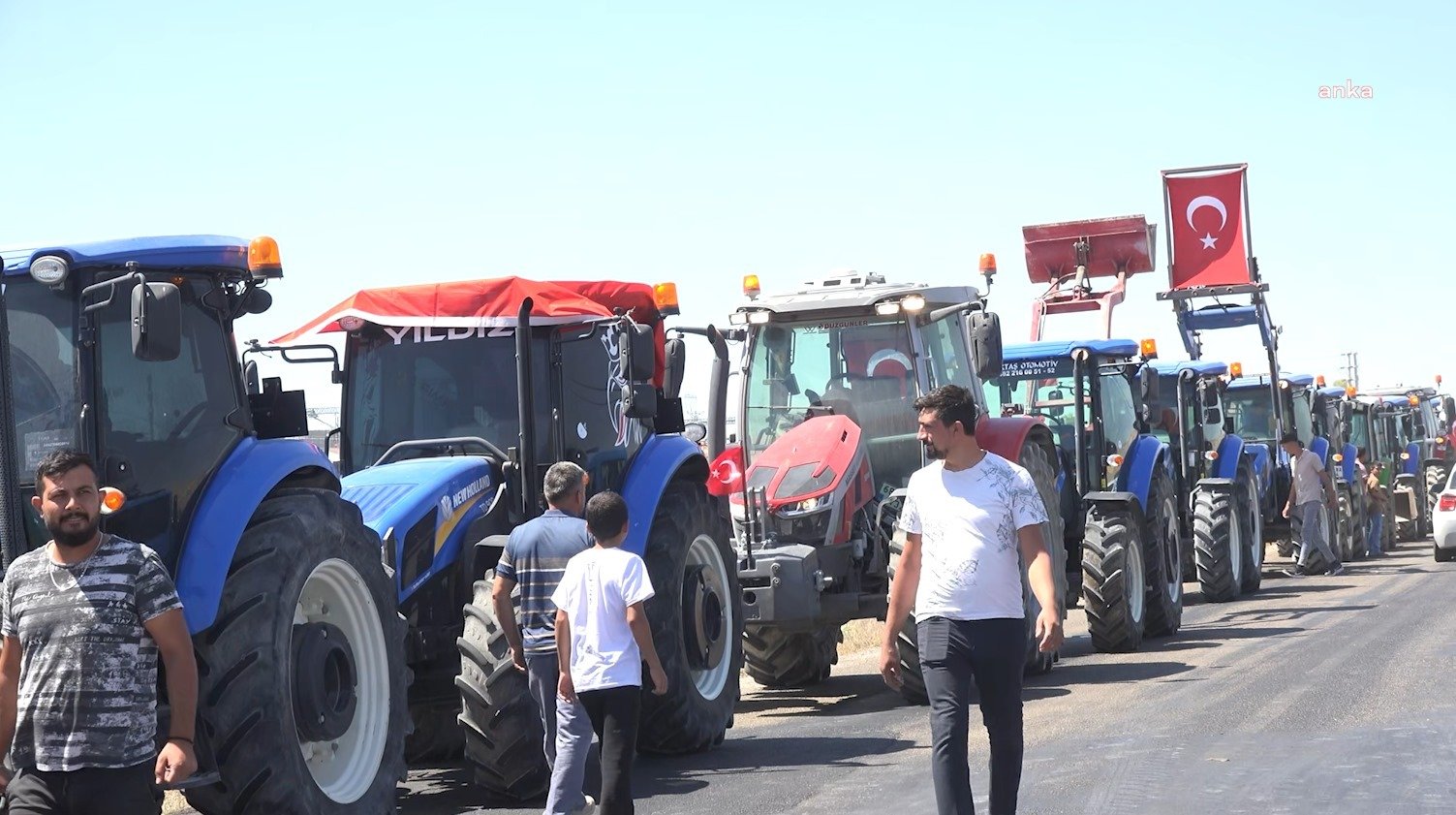 Aksaraylı çiftçiler de eylemde: Tarımdan anlamayan, liyakatsiz biri tarımın başına getiriliyor