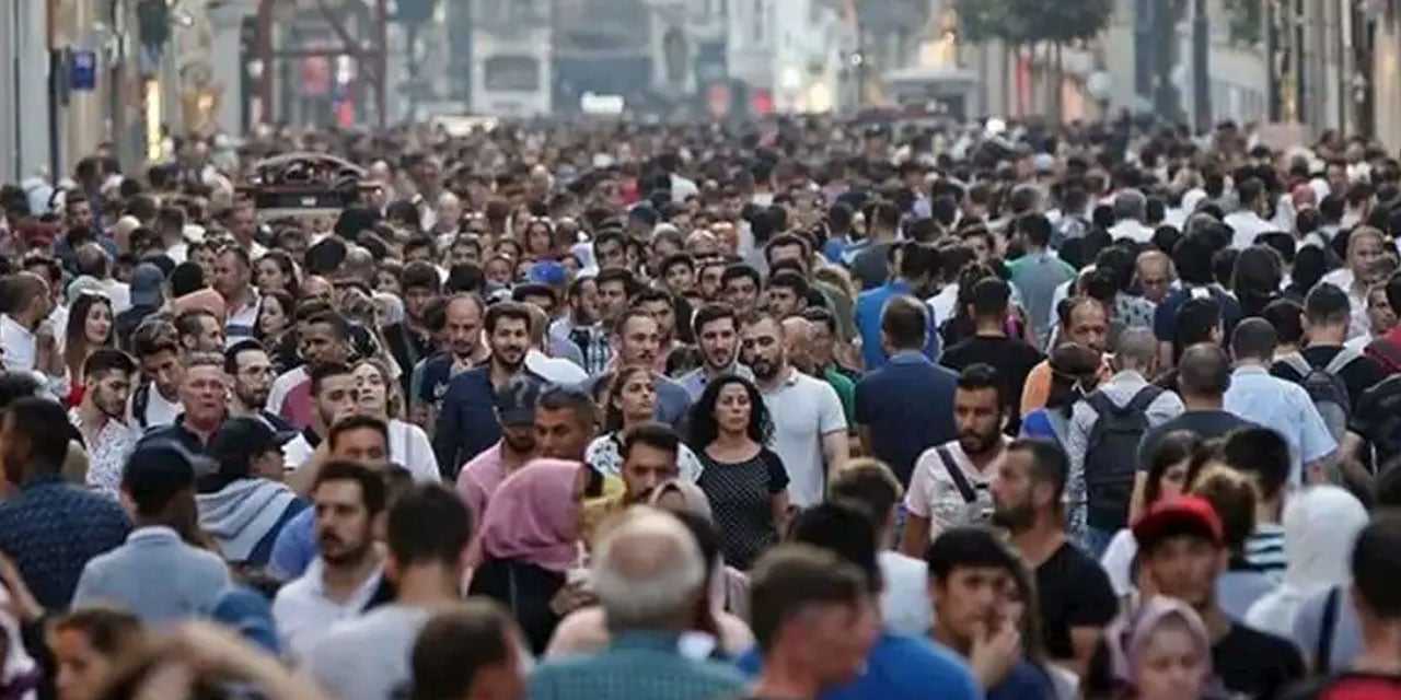 İşsizlik tırmanıyor; üretim düşüyor: Geniş tanımlı işsizlik üç yılın zirvesinde