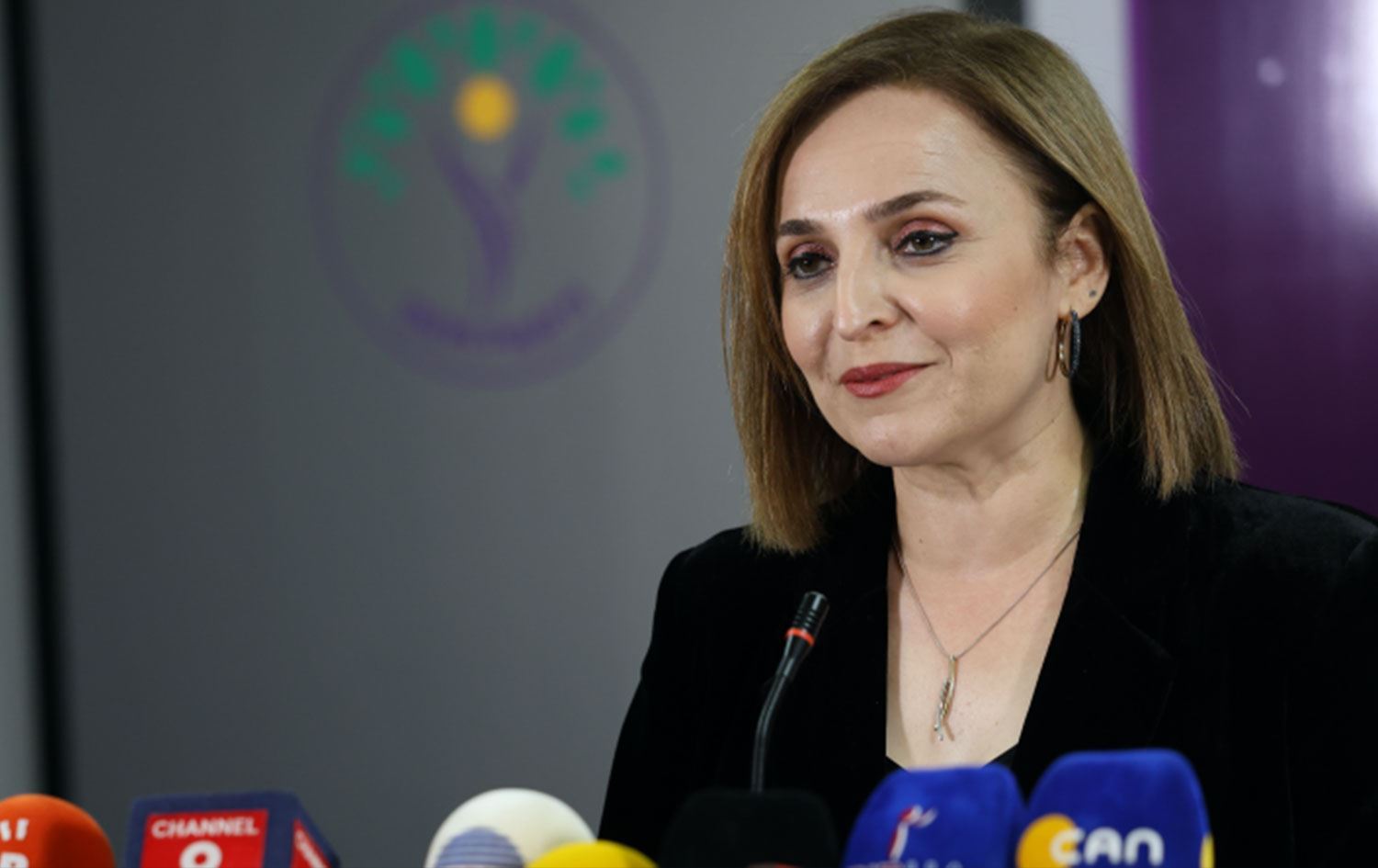 DEM Parti: Yangınlar nedeniyle Kürtleri hedef gösterenler hakkında suç duyurusunda bulunduk