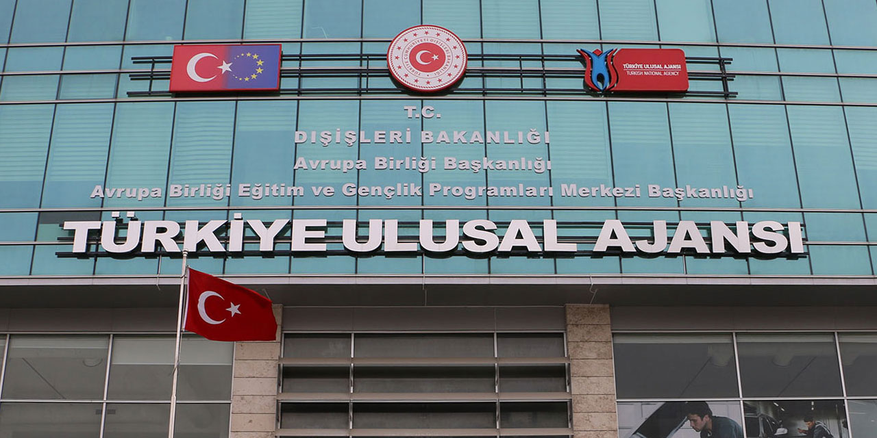 Hibeli Erasmus kontenjanı kısıtlandı! Ulusal Ajans'tan fon tarikat derneklerine aktı!