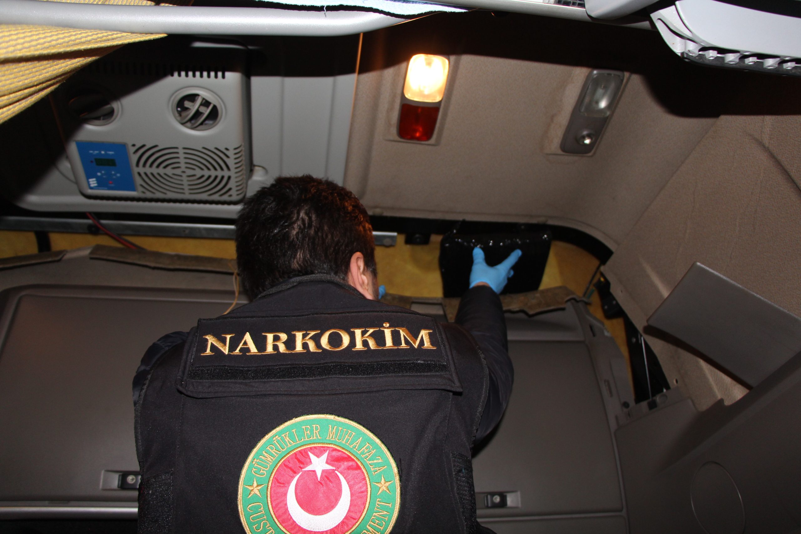 Bakanlık operasyonu başlattı: 113,4 milyon lira değerinde uyuşturucu ve kaçak eşya ele geçirildi