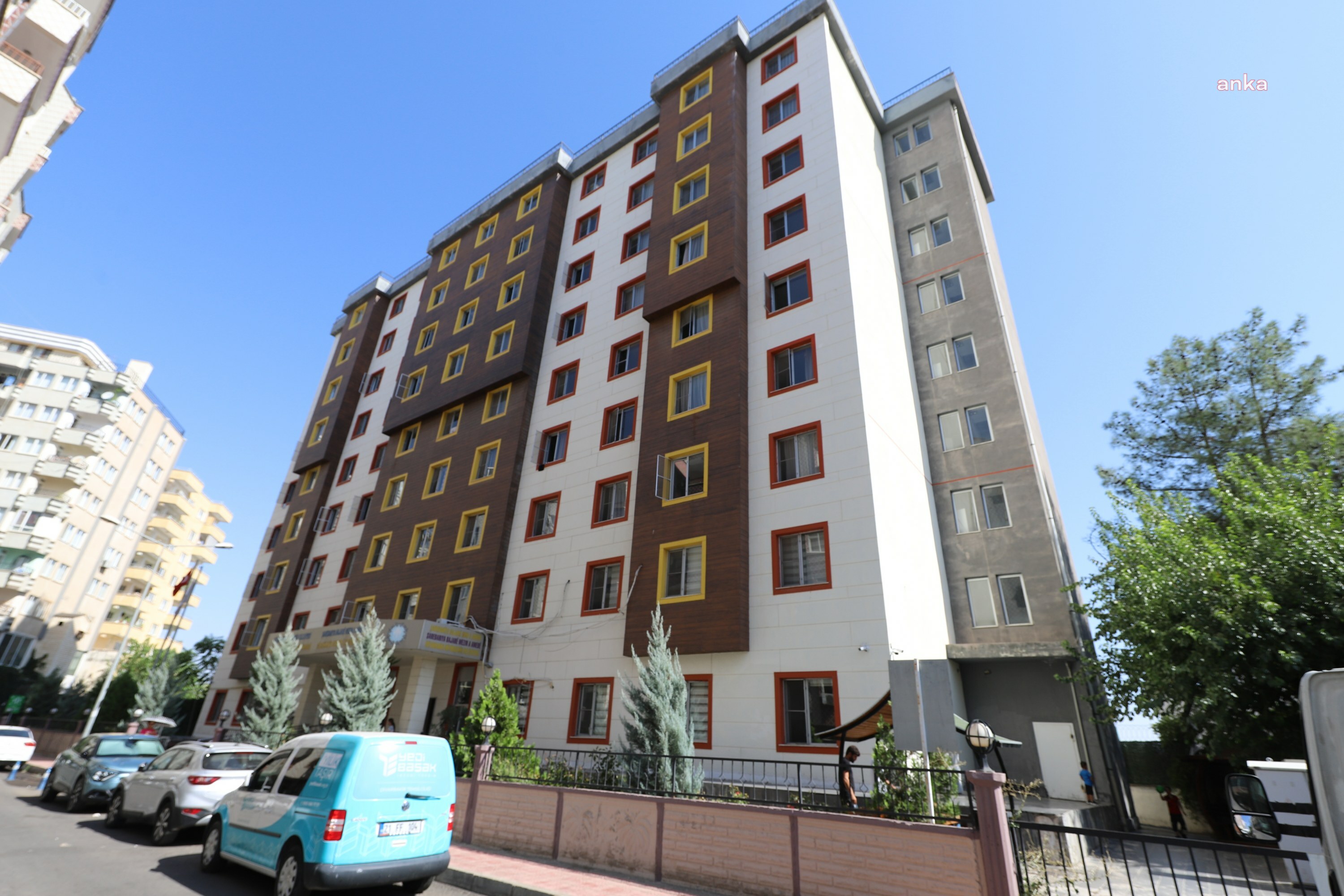 Diyarbakır’da ''kayyum bürokratlarının'' kaldığı misafirhane kız öğrenci yurdu olacak