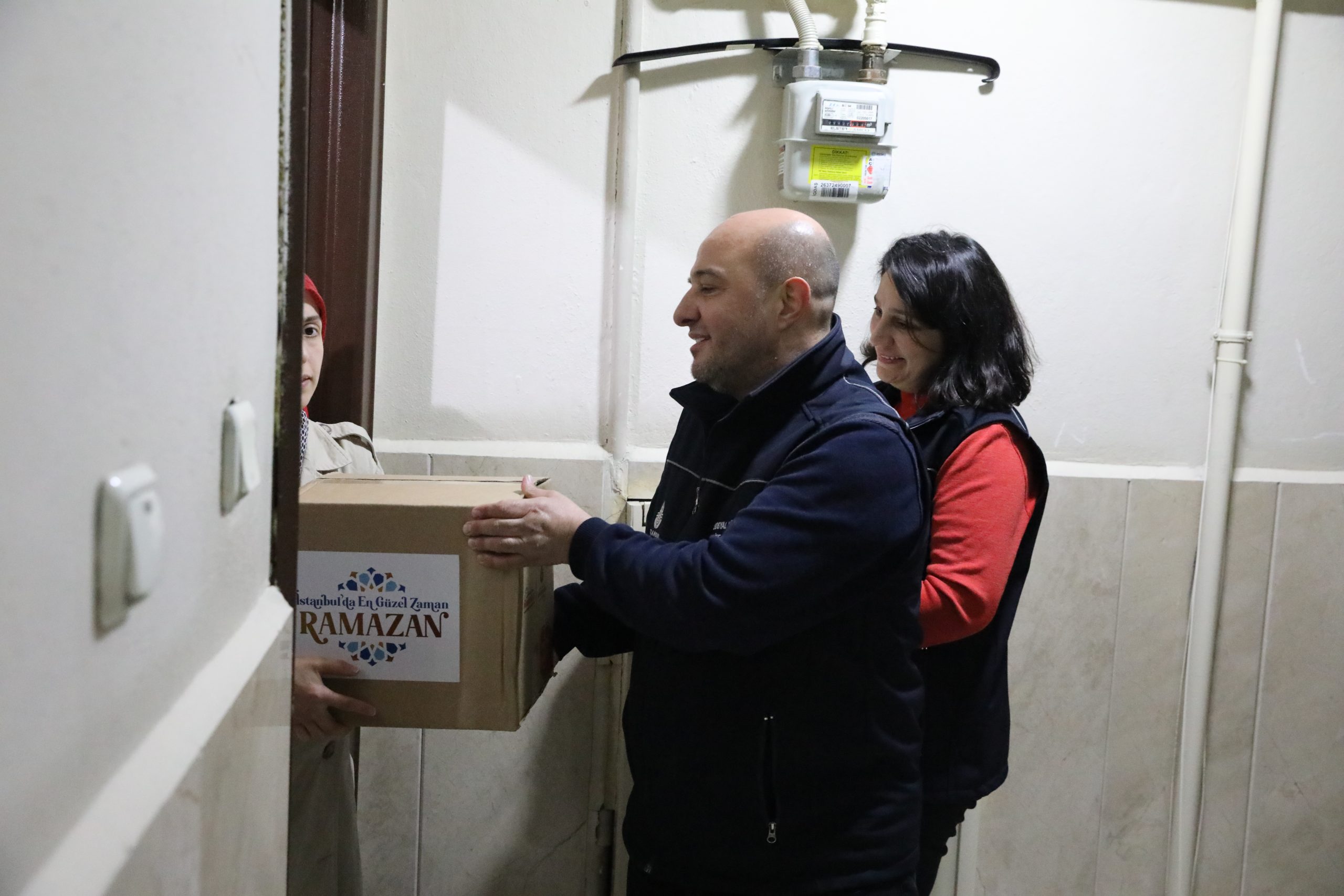 İBB, Ramazan ayında ihtiyaç sahibi İstanbul'lulara destek olacak: Market kartı, gıda kolisi ve nakit yardım