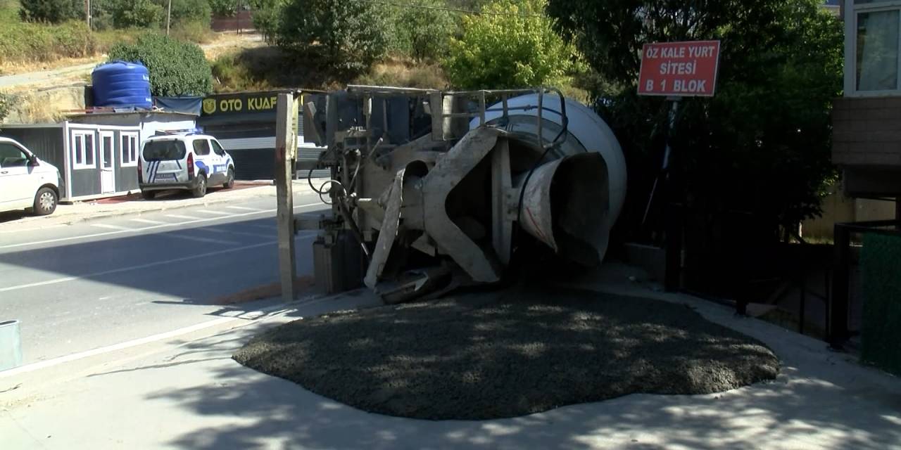 Kartal'da beton mikseri devrildi