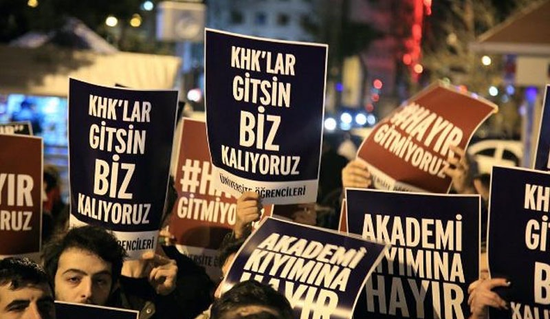 Murat Sevinç'ten KHK'li akademisyenler için 'Demokrat muhalif basın ve siyasetçilere açık mektup'