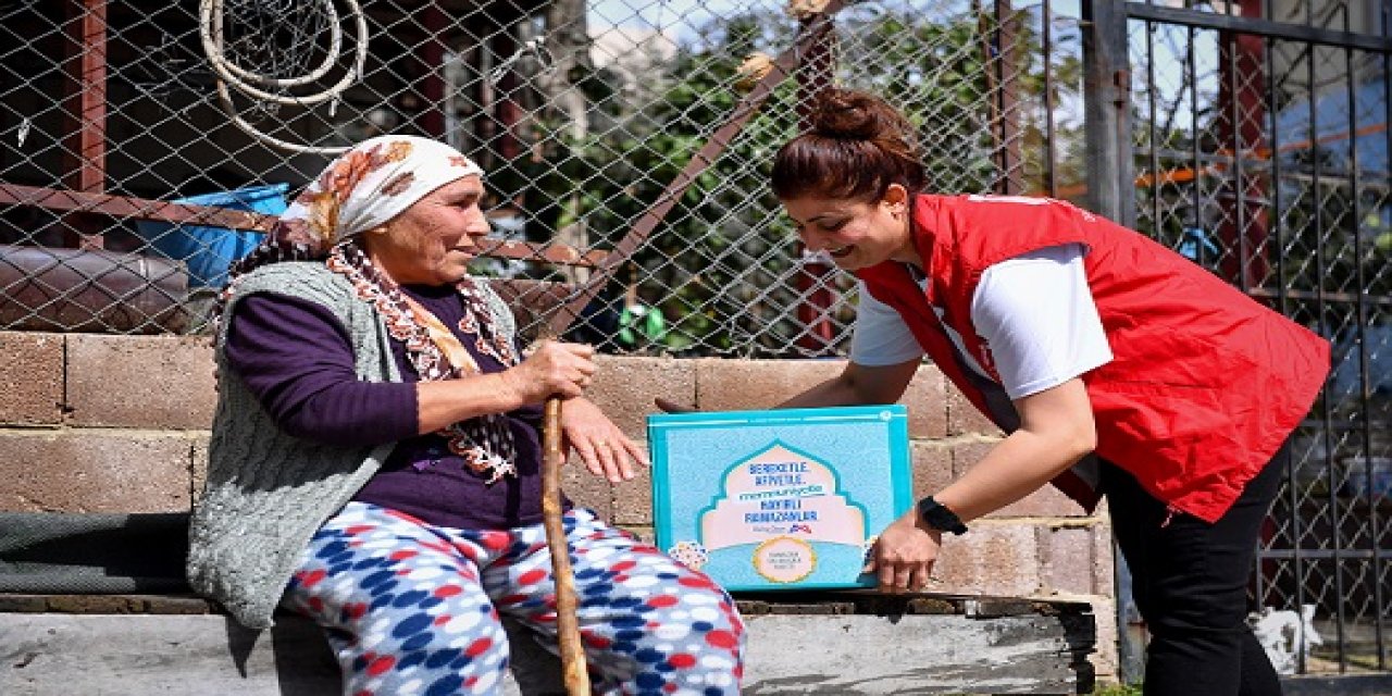 MERSİN BÜYÜKŞEHİR, 144 BİN HANEYE RAMAZAN DAYANIŞMA PAKETİ ULAŞTIRACAK