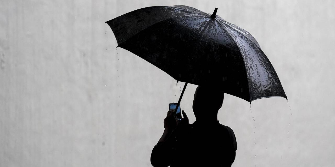 İstanbul'a şiddetli yağış uyarısı: Siklonik hareket 250 kilograma kadar yağış getirebilir