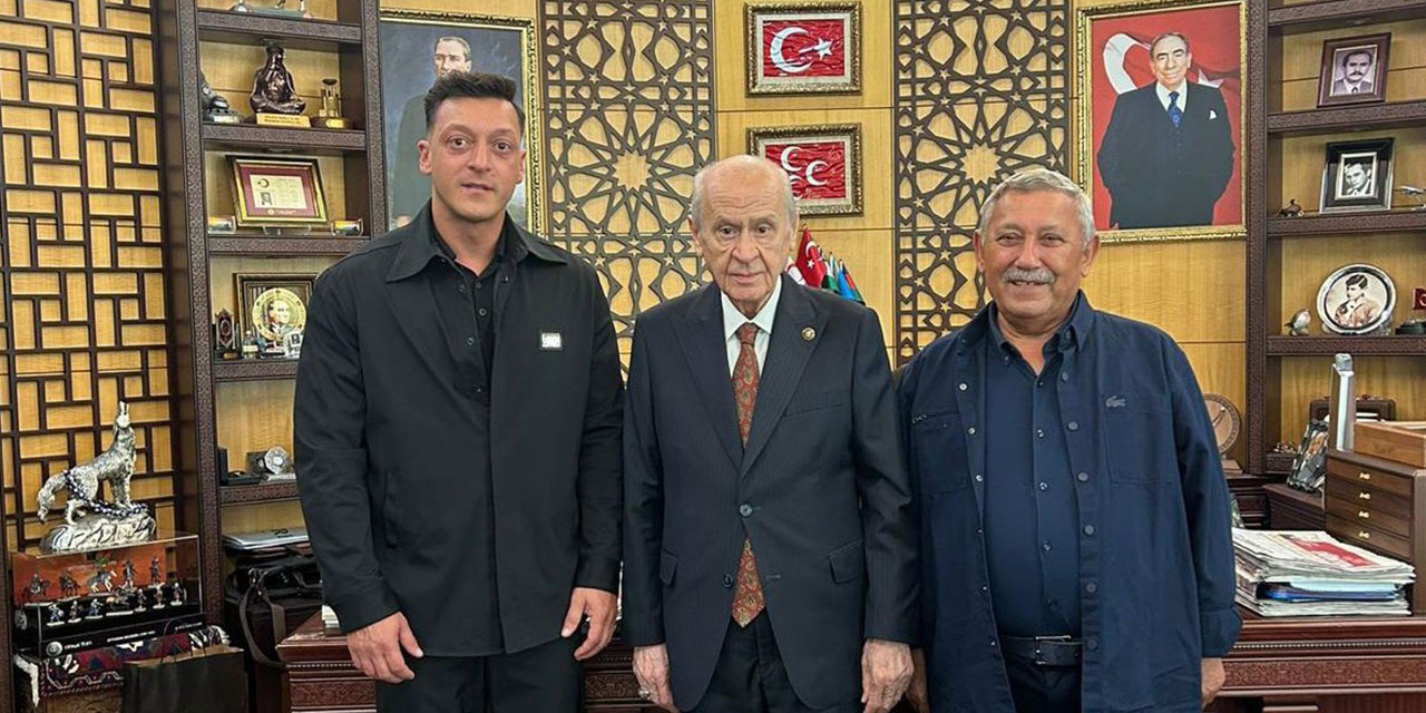 Mesut Özil, MHP Genel Başkanı Bahçeli'yi ziyaret etti