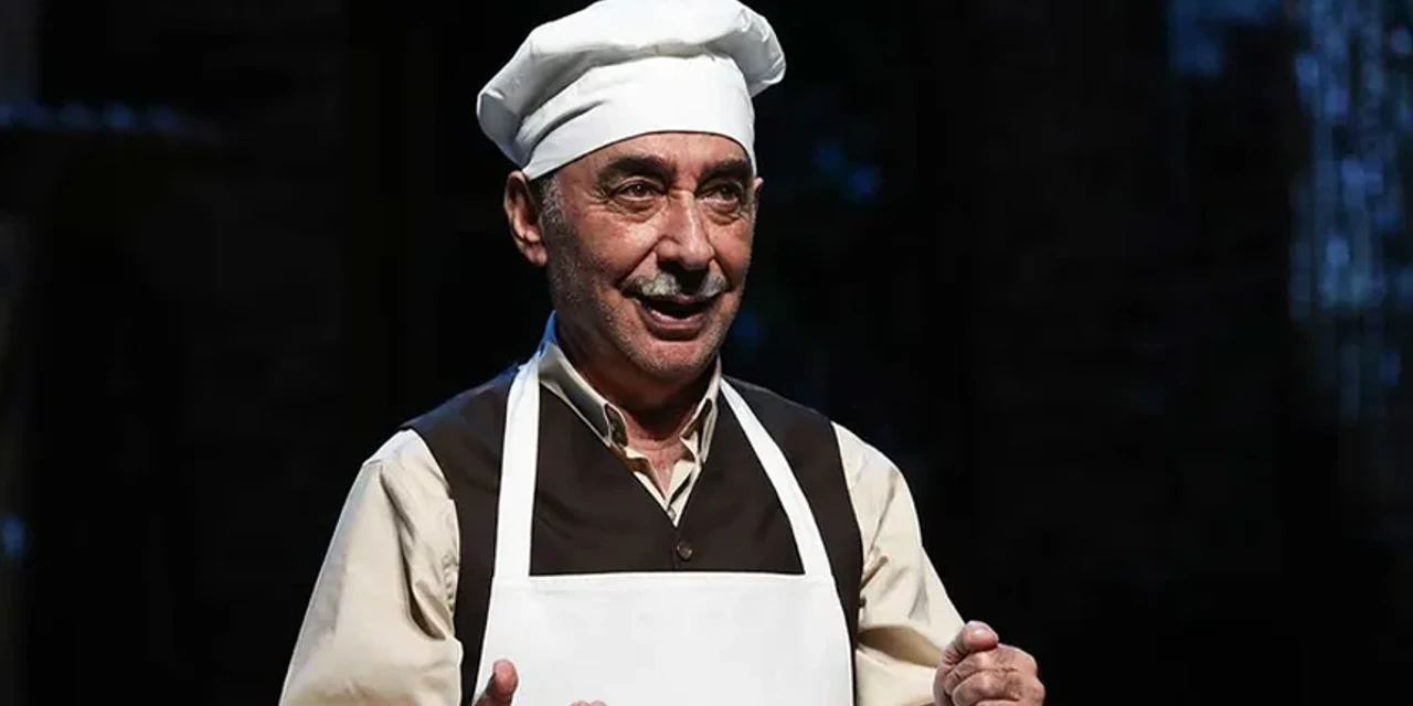 Şener Şen: Sağlığım yerinde, tiyatrolarım devam ediyor