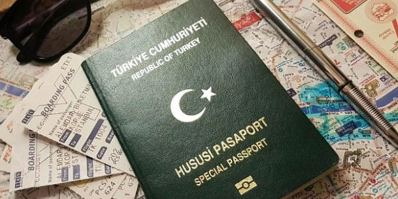 Yeşil pasaporta talep yoğun 14 senede ilk defa bordo pasaportu geçti