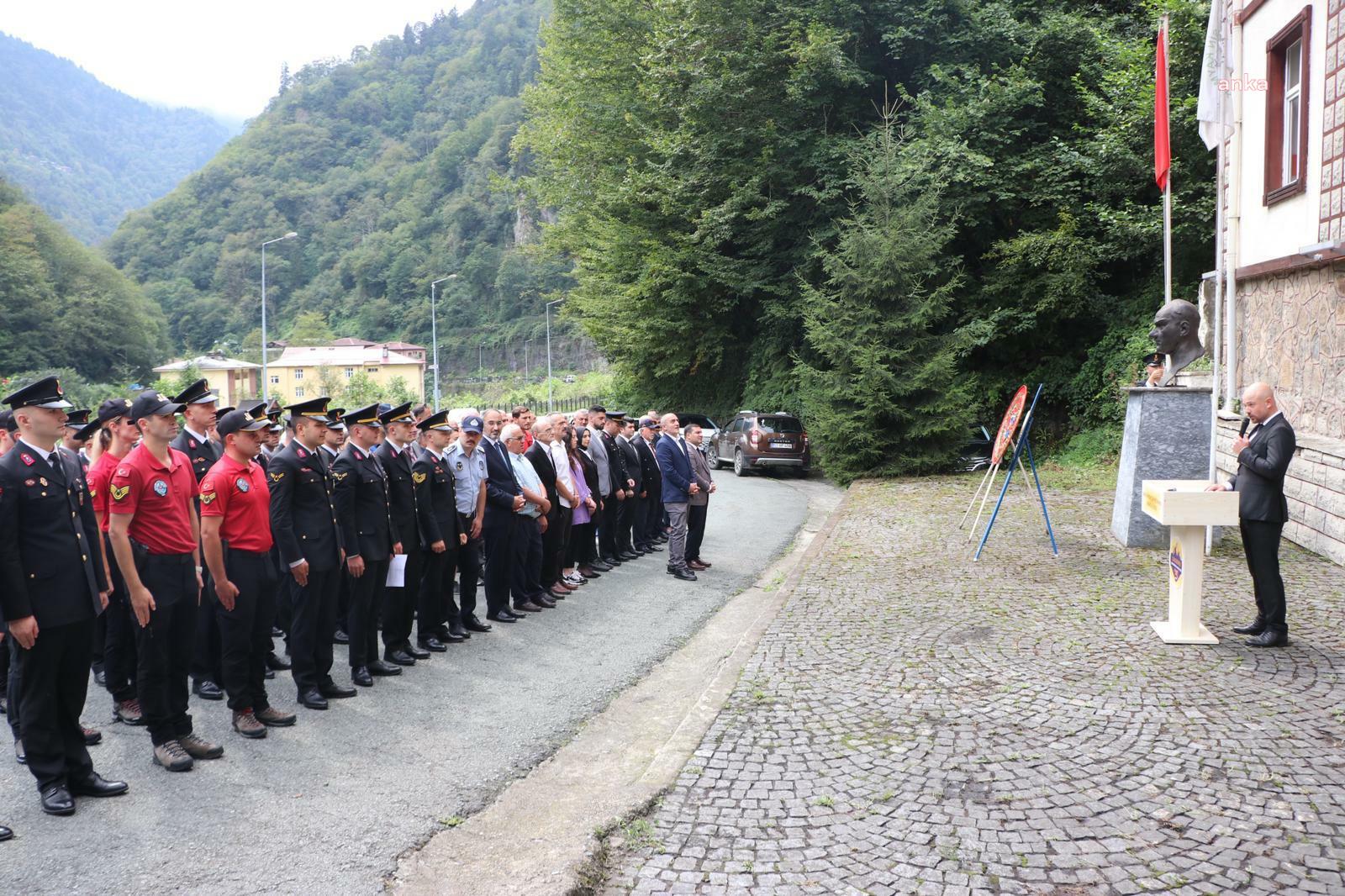 AKP'liler Zafer Bayramı törenine katılmadı CHP'liler tepki gösterdi: Hayal kırıklığına uğradık