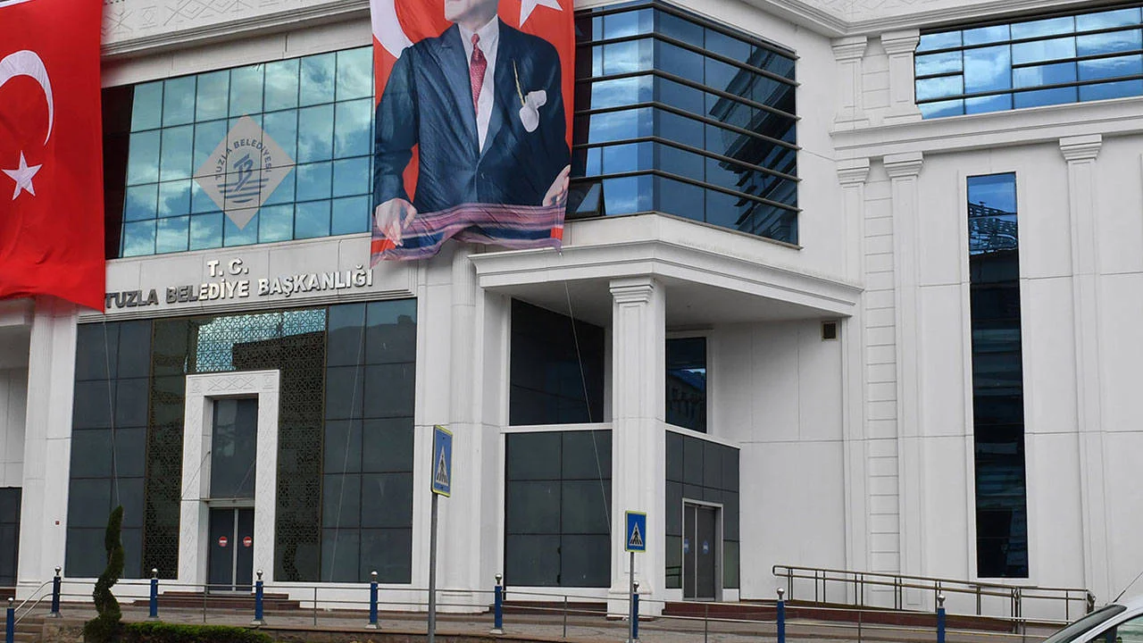 Kamu kaynakları vakıf ve cemaatlere aktarılmış: AKP döneminde Tuzla Belediyesi İlim Yayma Cemiyeti'ne 4.5 milyon lira ödemiş