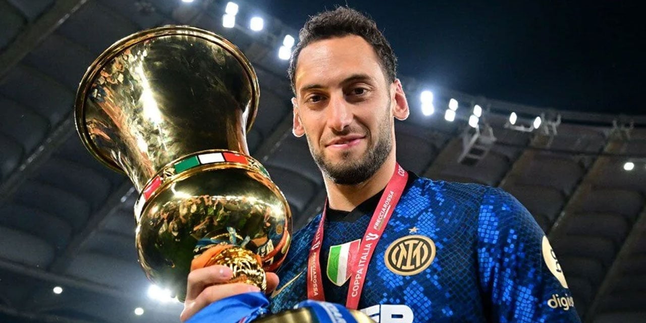 Hakan Çalhanoğlu, Ballon d'Or'a aday gösterildi