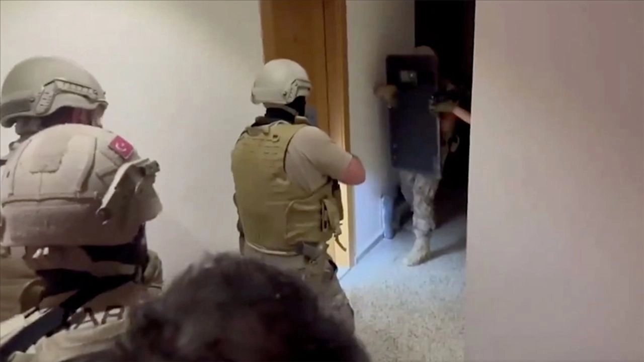 İstanbul'da 'Kuyu-22' operasyonu: 23 şüpheli yakalandı