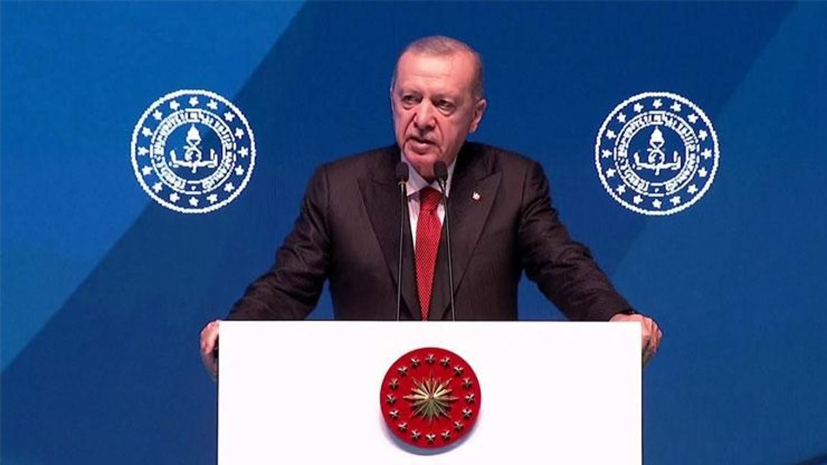 Erdoğan, Eğitim Öğretim Yılı Açılış Töreni'nde konuştu:  Irkçılık tuzağının merkez üssü sanal alemdir