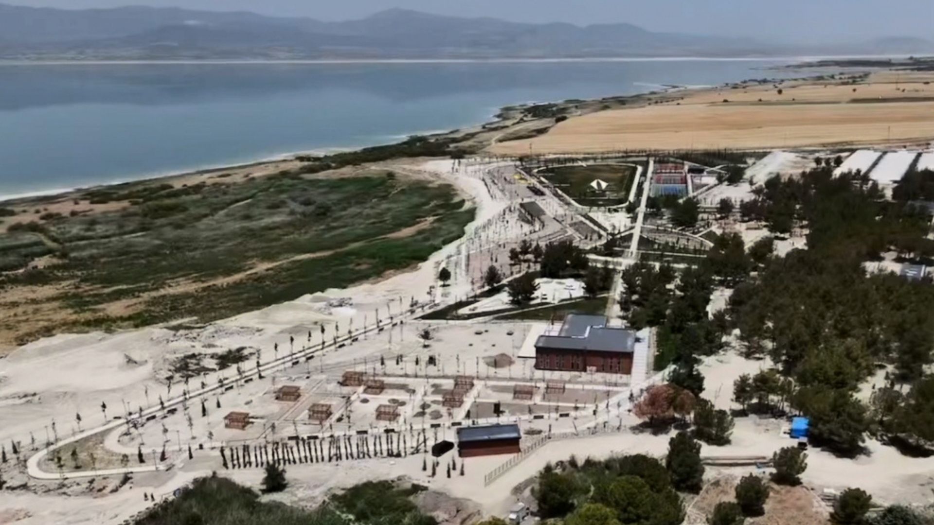 Burdur Gölü kıyısındaki Millet Bahçesi’ne mahkemeden iptal kararı: Ekolojik dengeyi bozabilir